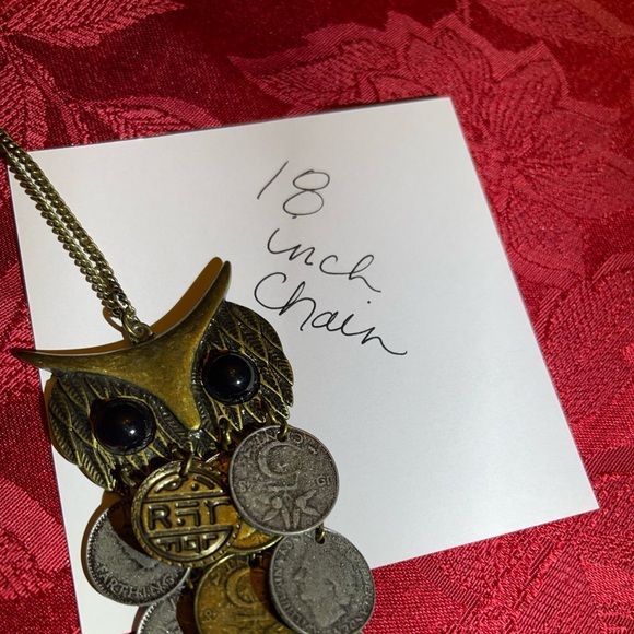 Owl necklace from Torrid - Picture 4 of 4